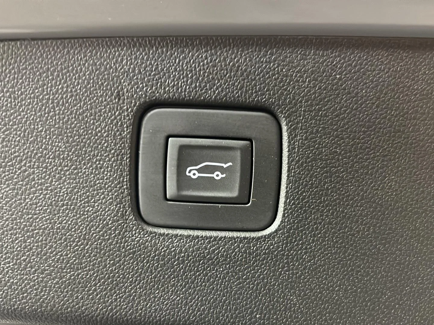 Used 2026 Gray Metallic Buick Sport Touring image 9