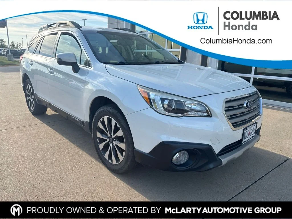 Used 2015 White Subaru 2.5i image 1