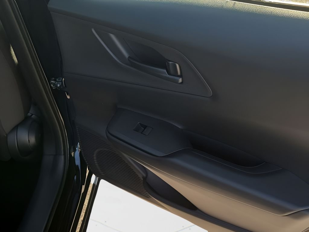 2026 Toyota Prius Plug-in Hybrid SE - Photo 46