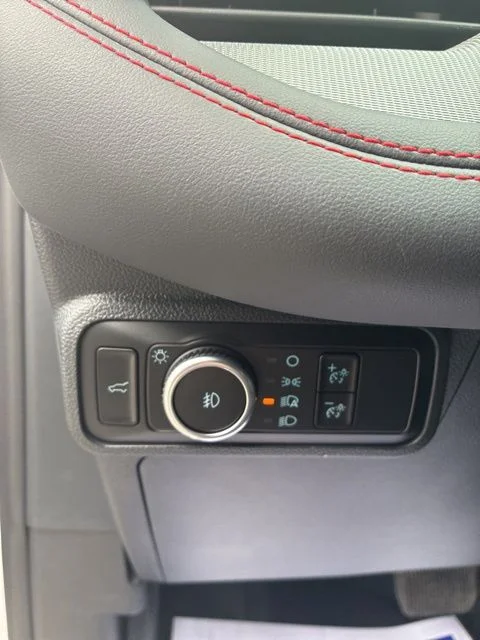 2026 Ford Explorer ST-Line - Photo 14