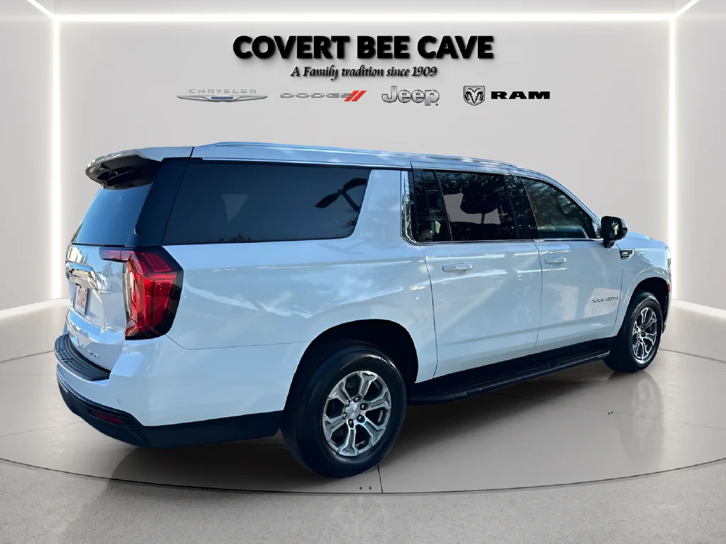 Used 2023 White GMC SLE image 11