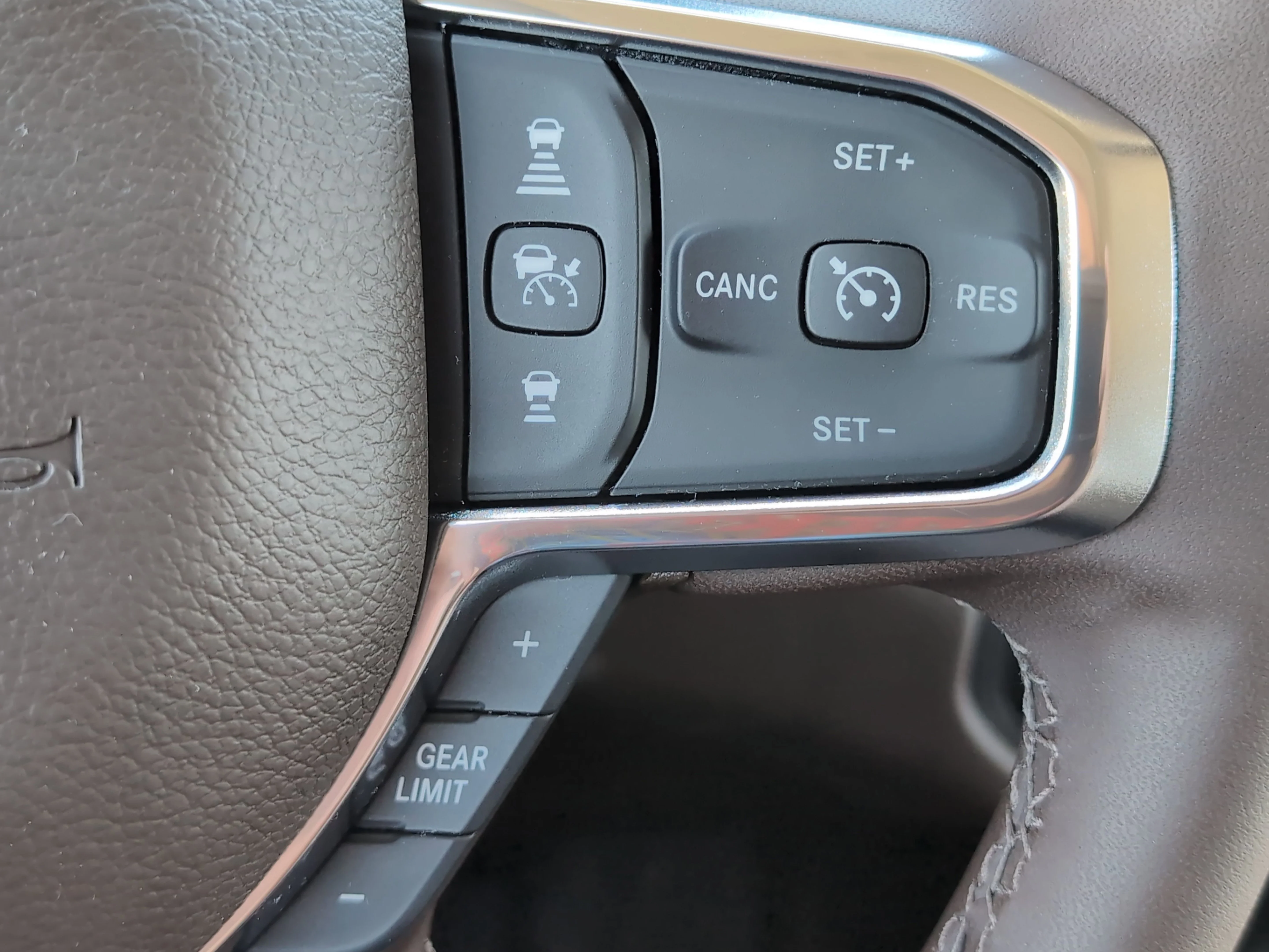 2025 RAM 2500 Laramie - Photo 29