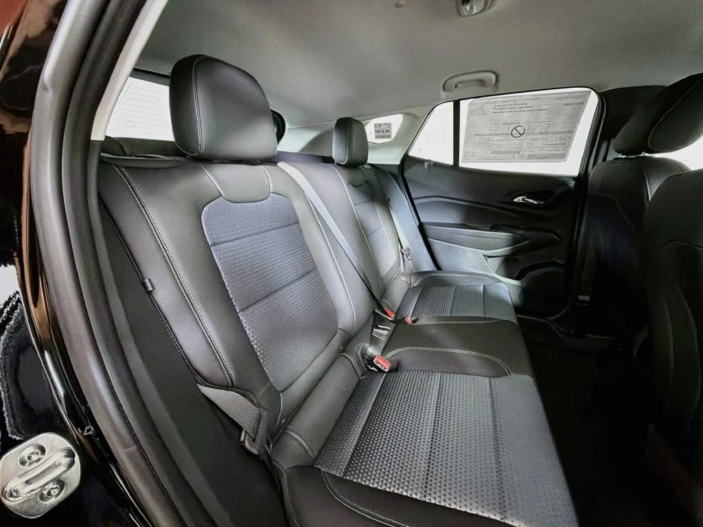 New 2026 Mosaic Black Metallic Chevrolet LT image 22