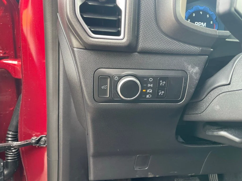 Used 2025 Red Ford Big Bend image 14