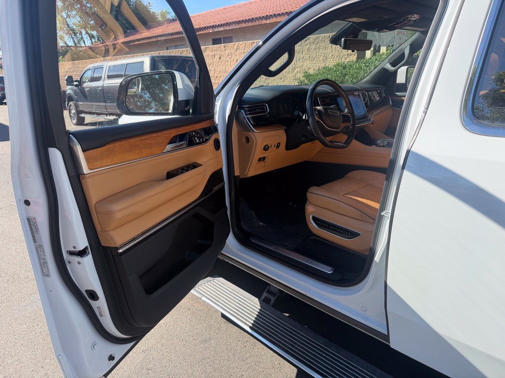 Used 2022 White Jeep Series III image 20