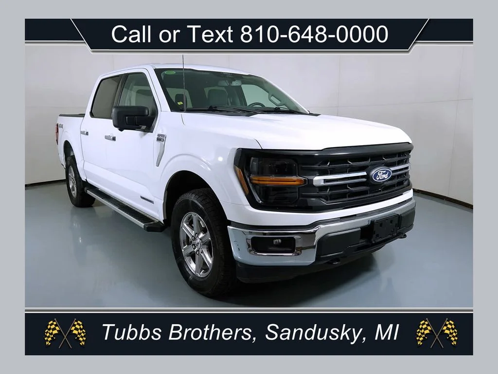Used 2024 Oxford White Ford XLT image 1