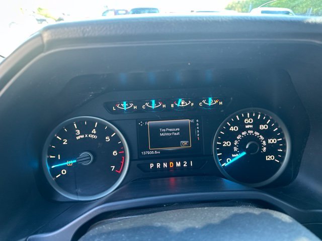 Used 2015 Blue Ford XLT image 22
