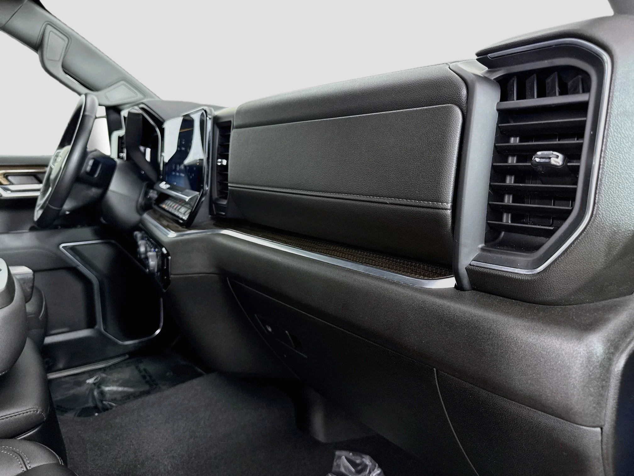 Used 2022 Glacier Blue Metallic Chevrolet LT image 31