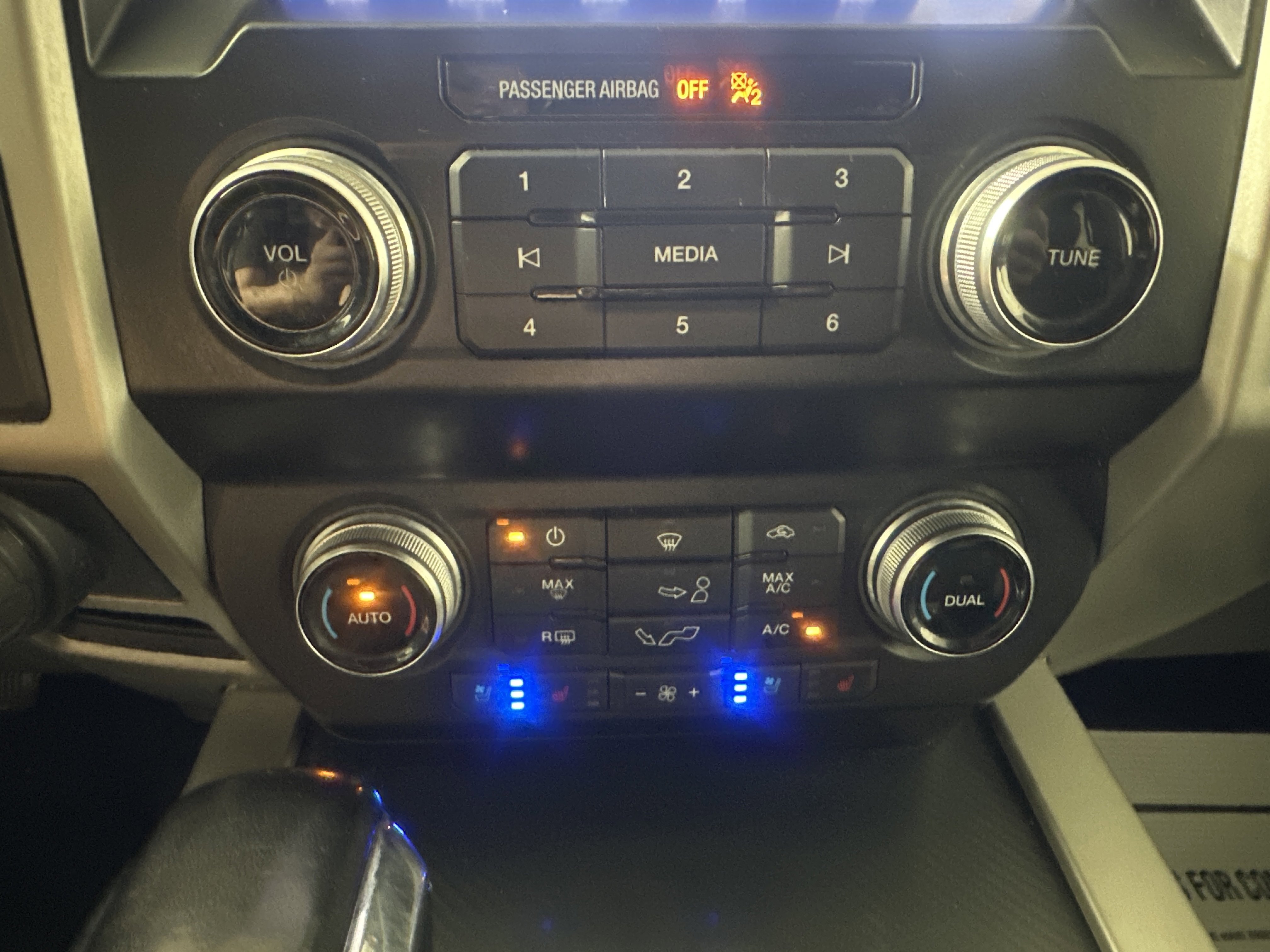 Used 2020 Silver Ford  image 21