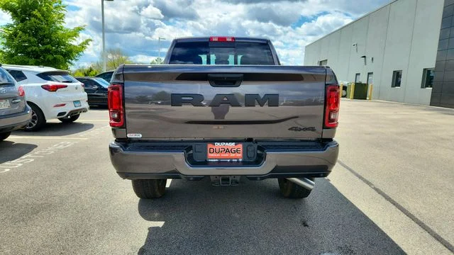 New 2026 Granite Crystal Metallic Clear-Coat Exterior Paint RAM Tradesman image 8