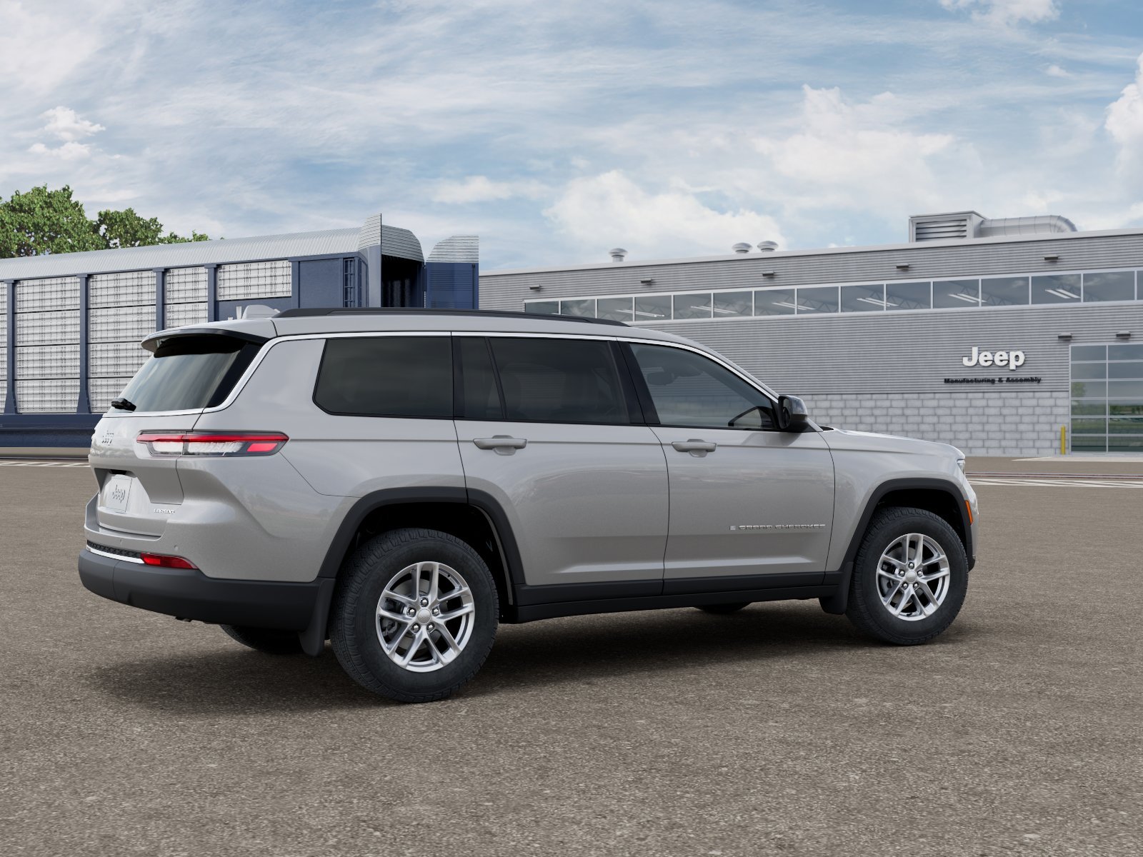 New 2026 Silver Zynith Exterior Paint Jeep Laredo image 2