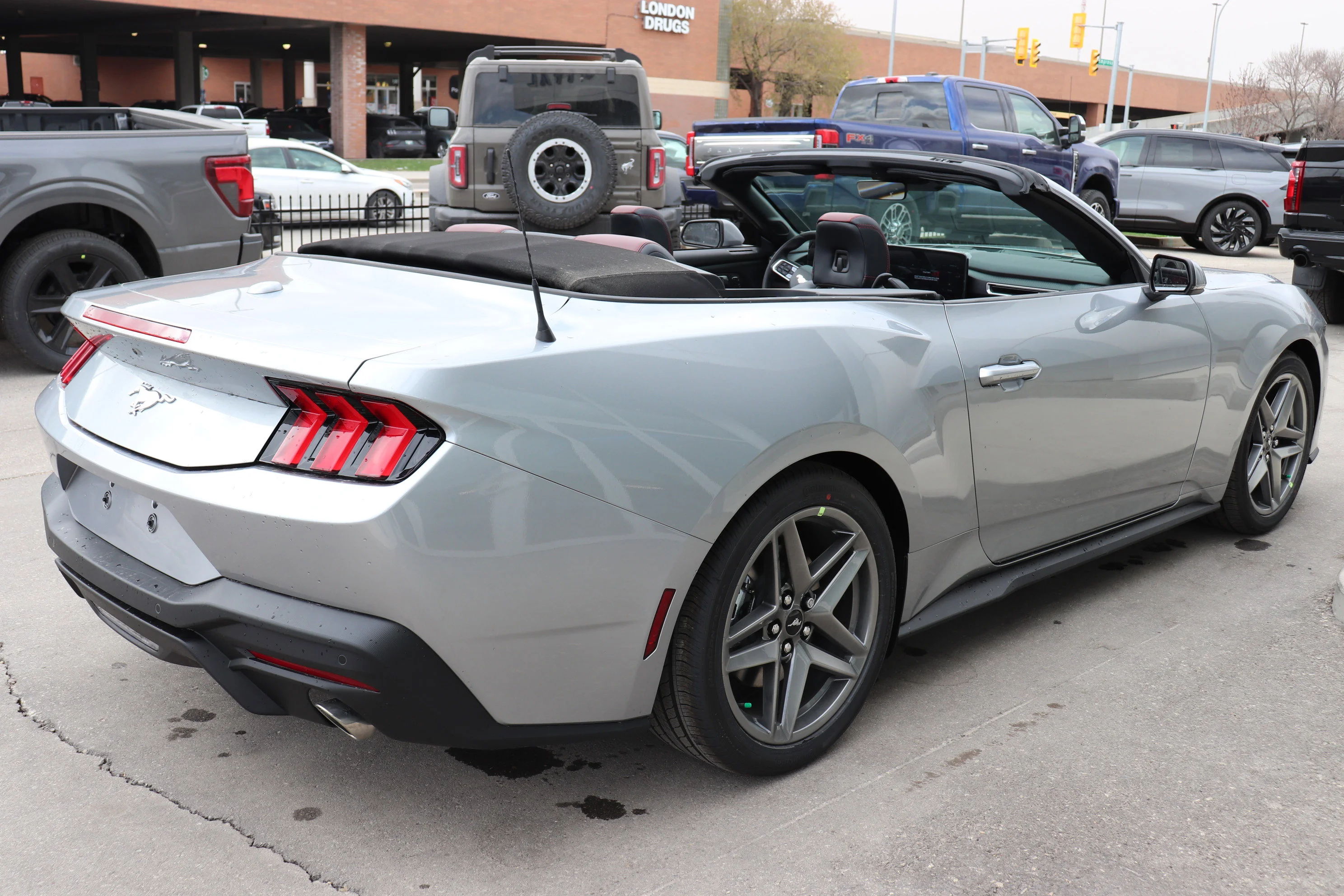 New 2026 ICONIC SILVER METALLIC Ford EcoBoost image 4