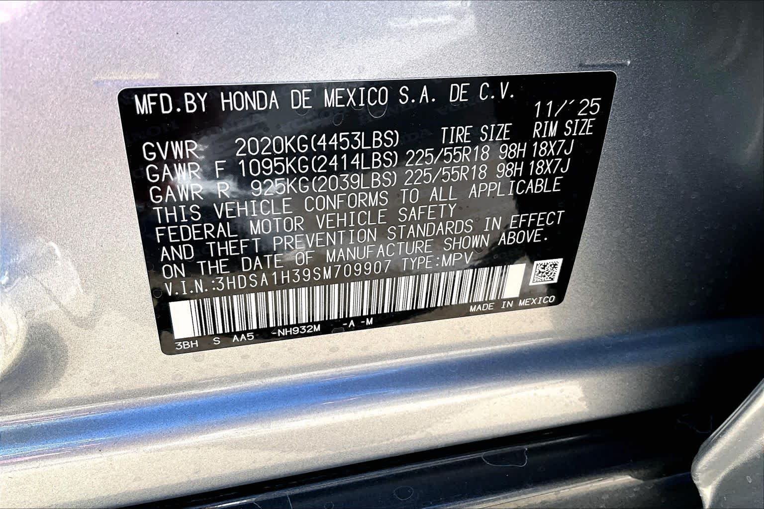 Certified Used 2025 Solar Silver Metallic Acura  image 19