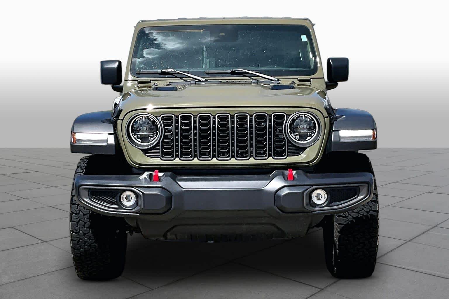 Used 2025 41 Jeep Rubicon image 4