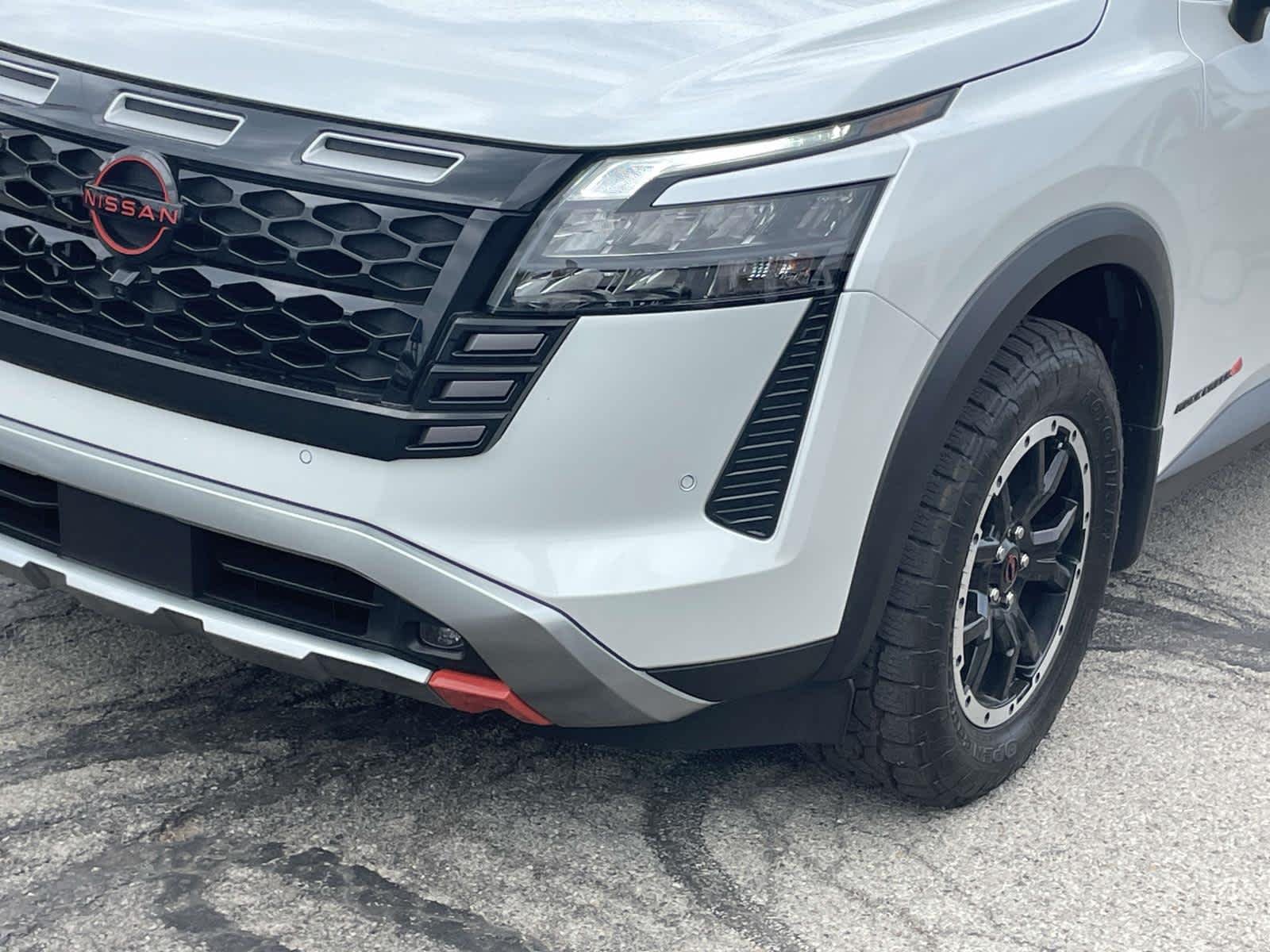 New 2026 Everest White Pearl Tricoat Nissan Rock Creek image 13