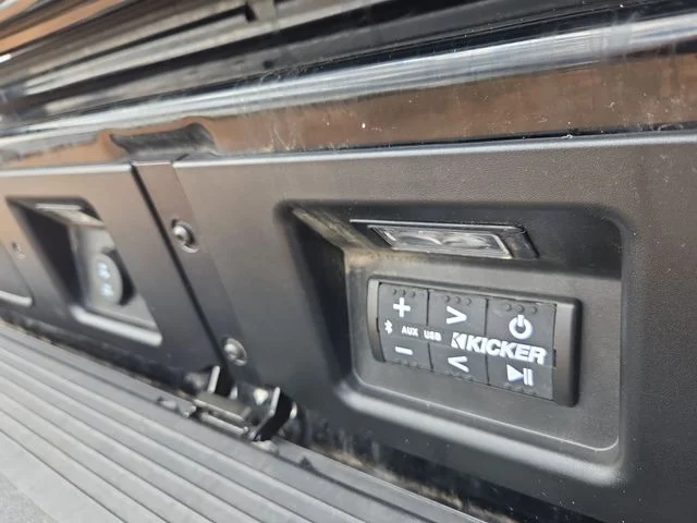 Used 2024 Black GMC AT4X AEV Edition image 31