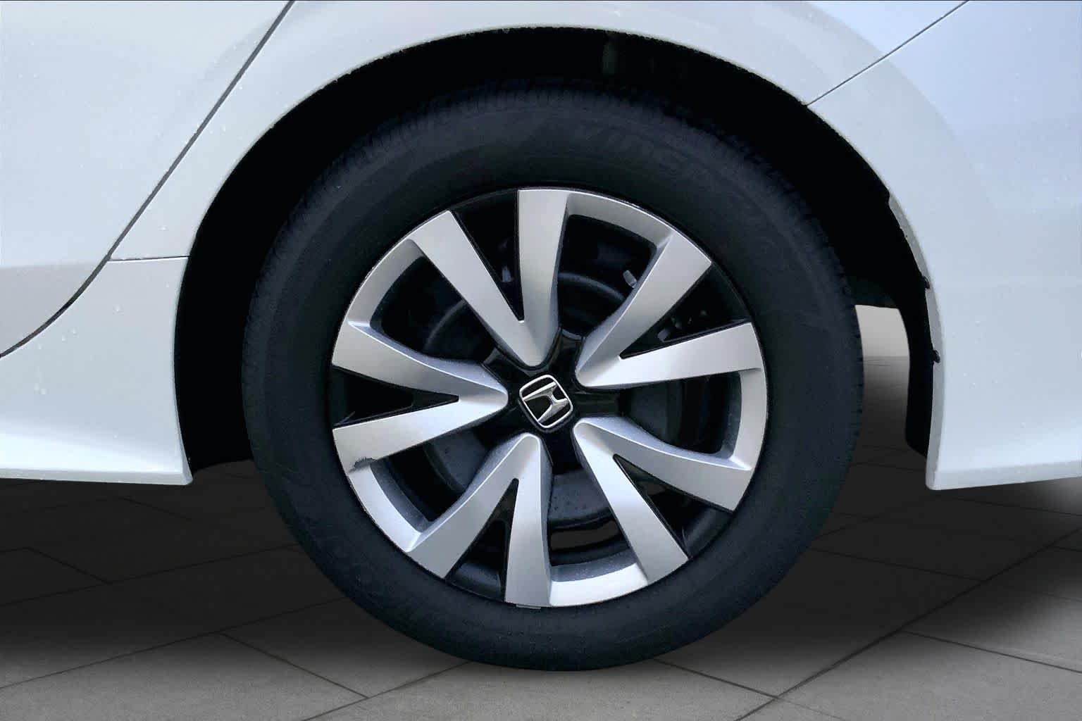 Used 2026 Platinum White Pearl Honda LX image 11