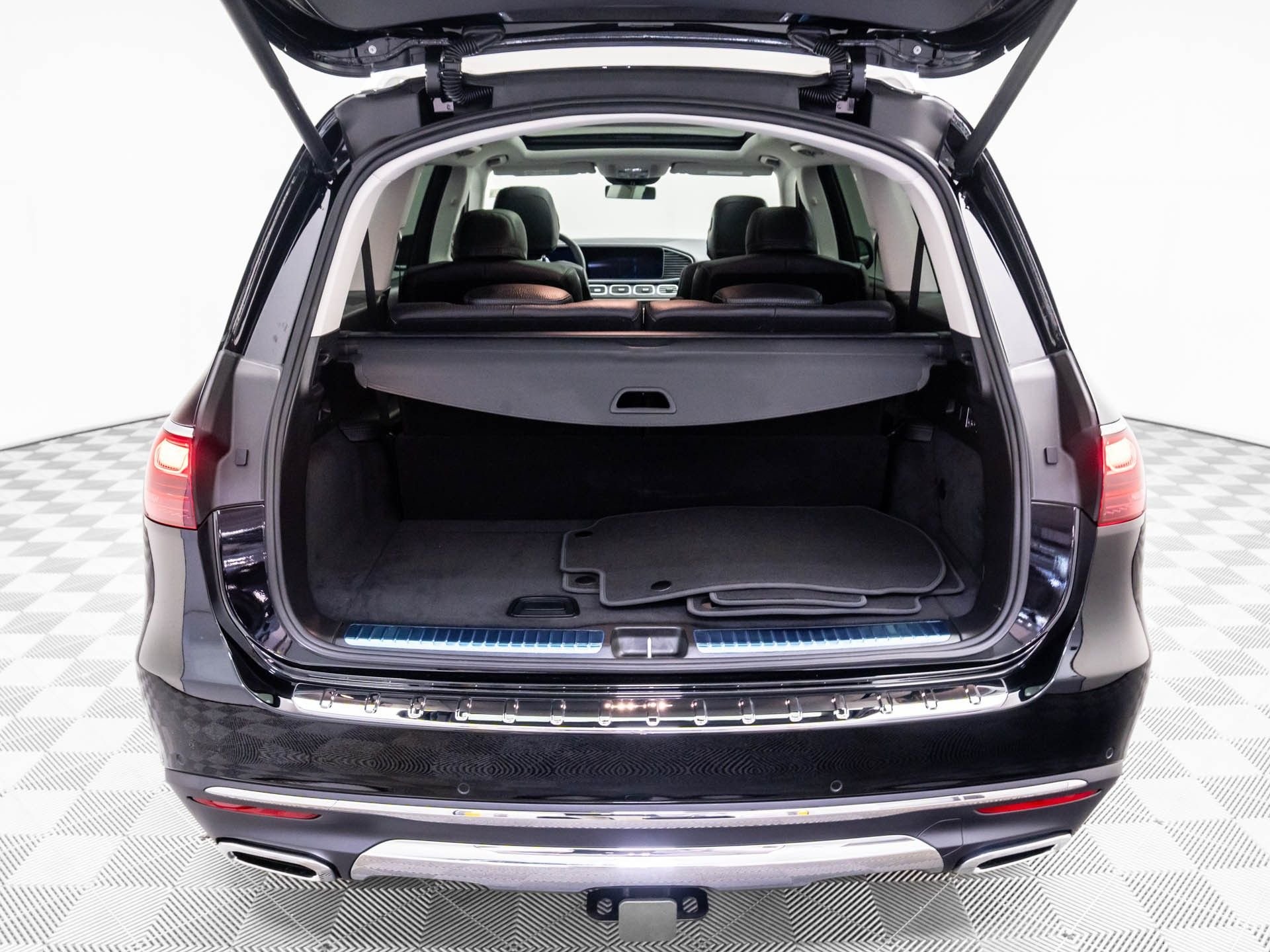 New 2026 Black Mercedes-Benz GLS 450 image 27