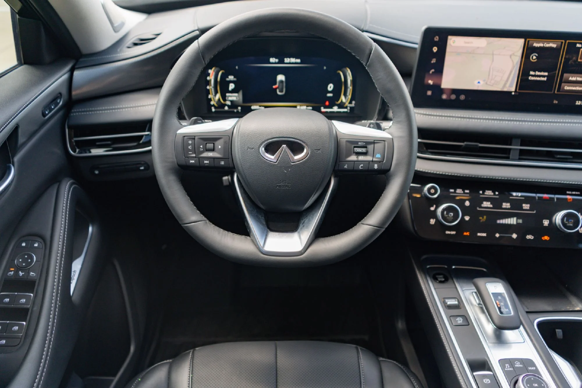 Certified Used 2026 Black INFINITI LUXE image 18