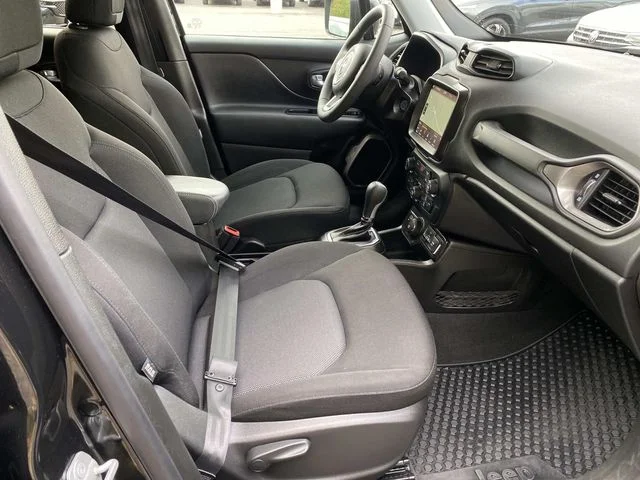 Used 2023 Black Jeep Latitude image 19