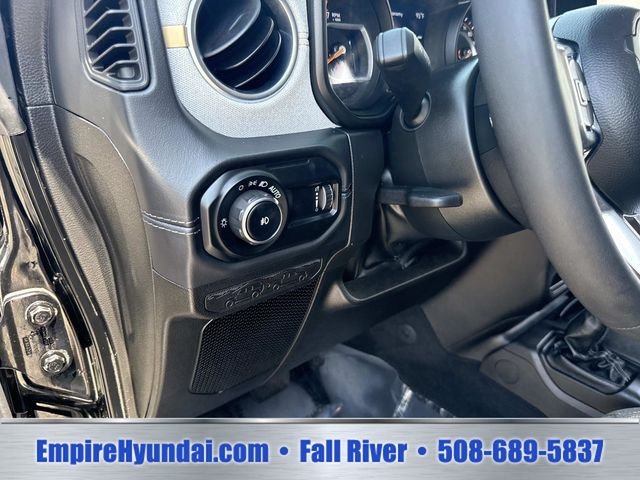 2025 Jeep Wrangler 4-Door Sahara - Photo 20