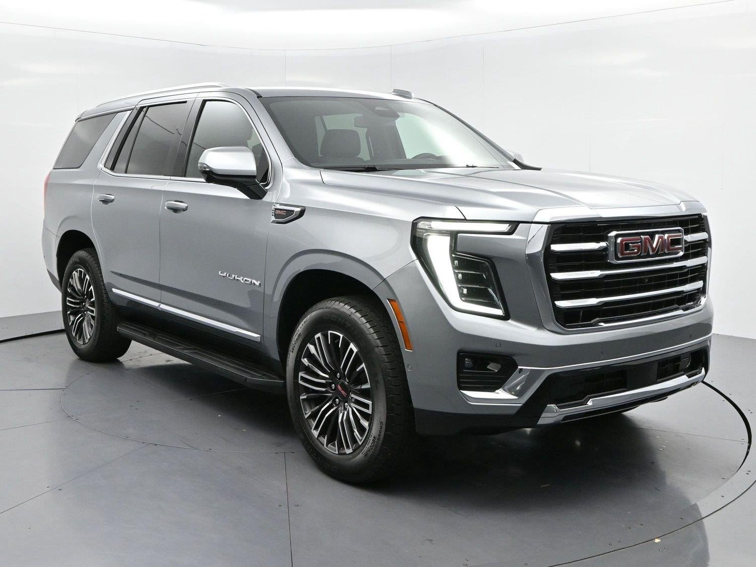 Used 2025 Sterling Metallic GMC Elevation image 2