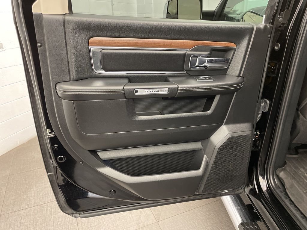 Used 2015 Black Ram Laramie image 25