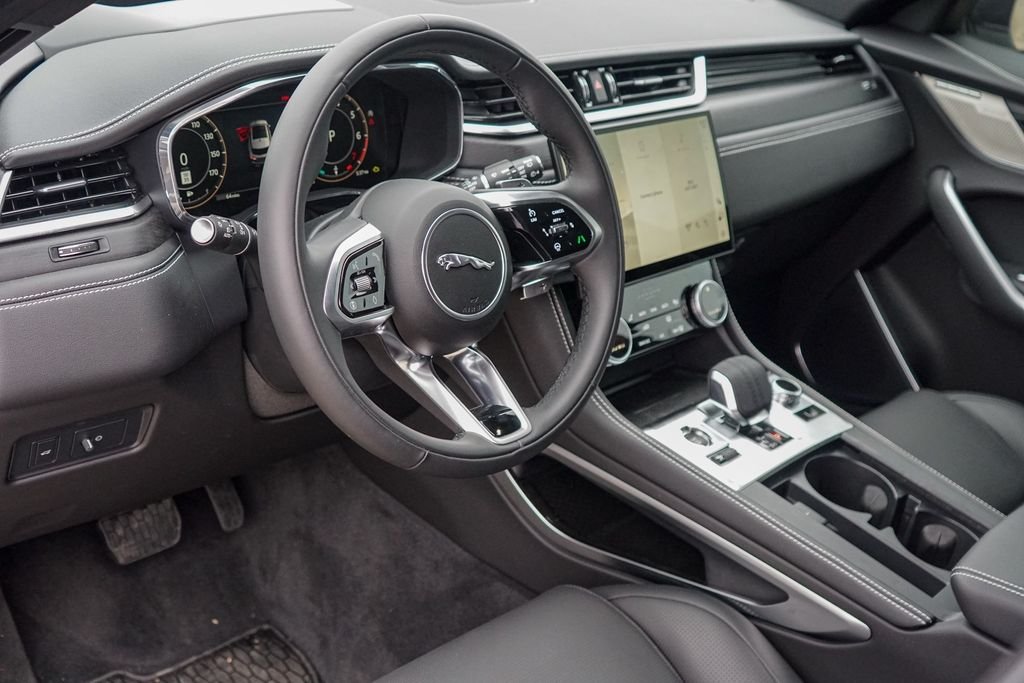 2026 Jaguar F-Pace R-Dynamic S - Photo 9