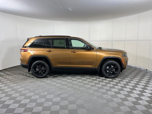 New 2026 Copper Shino Metallic Clear-Coat Exterior Paint Jeep Limited image 4