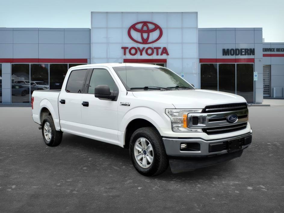 Used 2018 Oxford White Ford XLT image 8