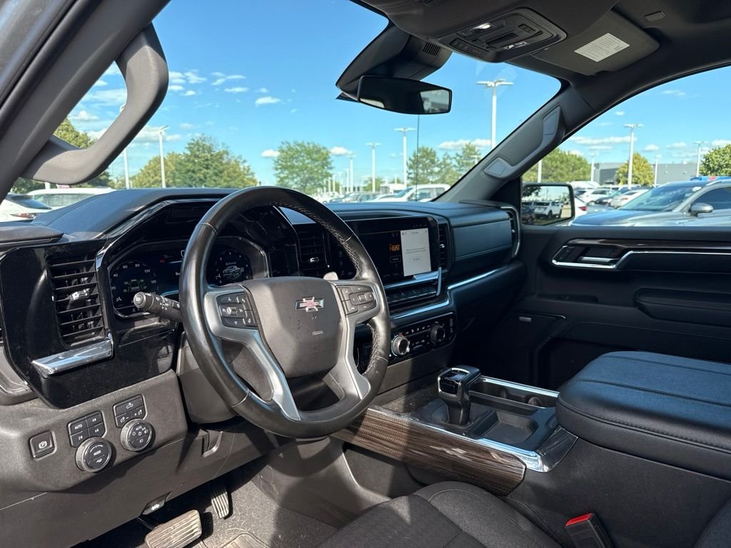 Used 2023 Gray Chevrolet RST image 9