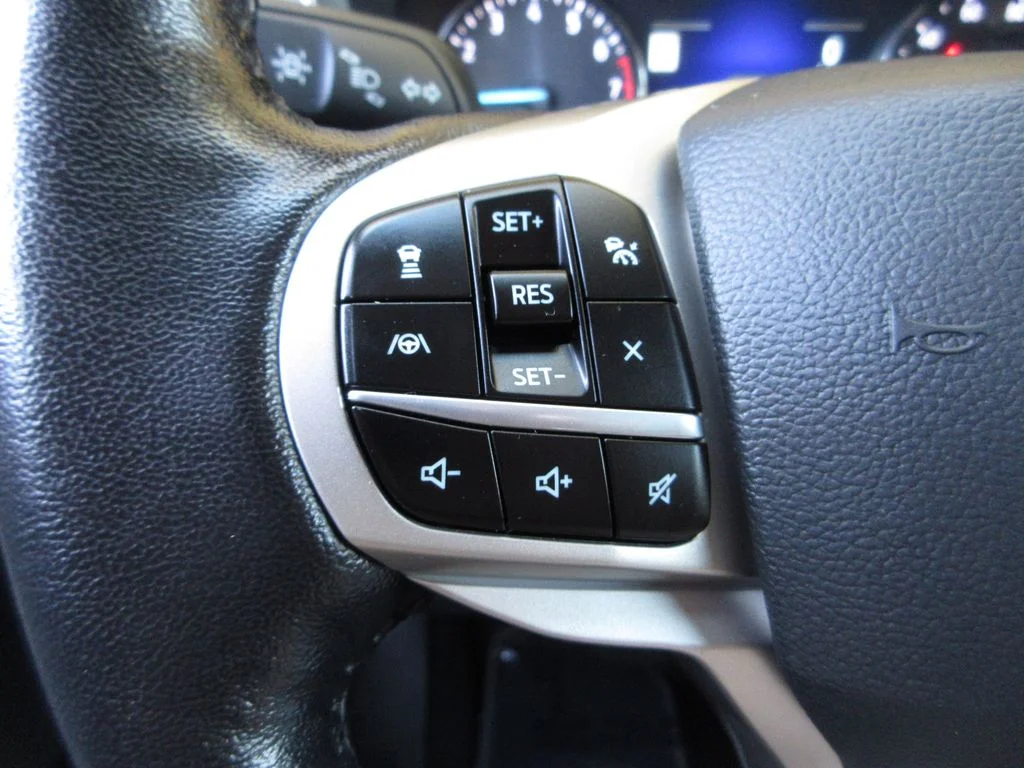 Used 2021 Agate Black Metallic Ford XLT image 15