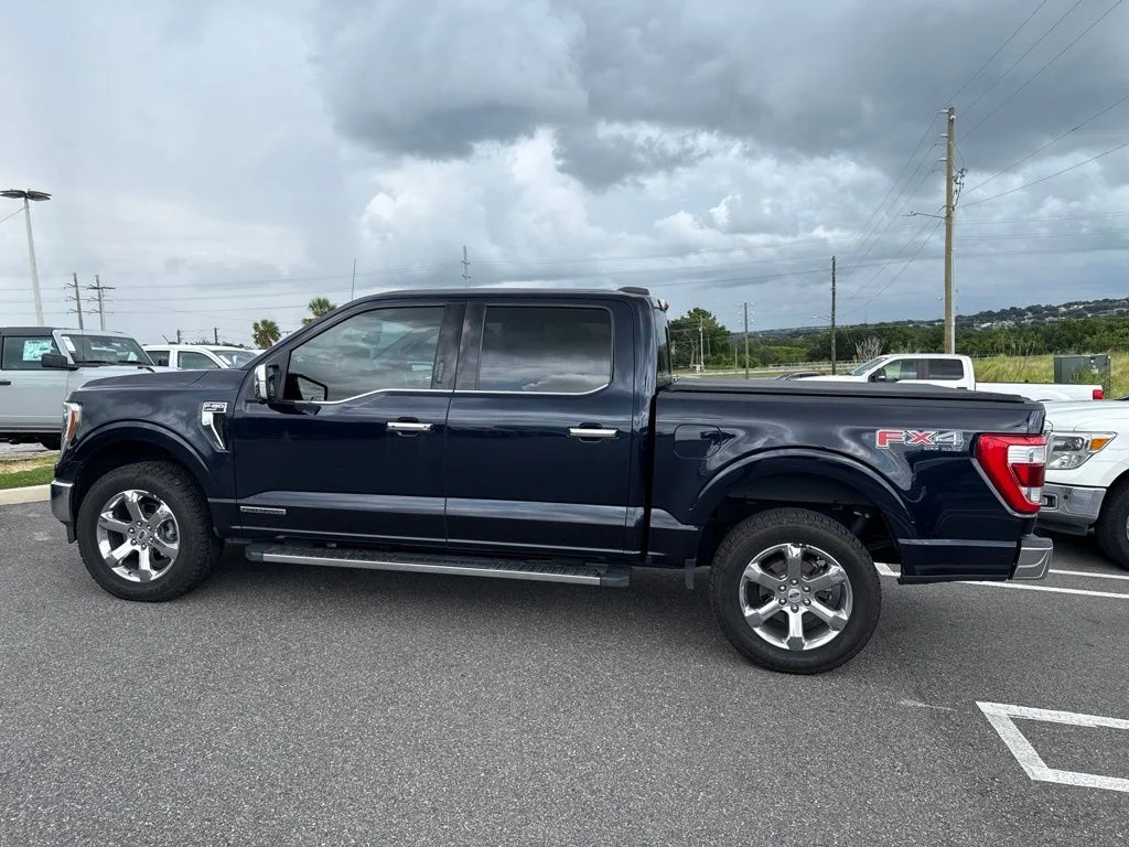 Used 2021 Antimatter Blue Metallic Ford Lariat image 4
