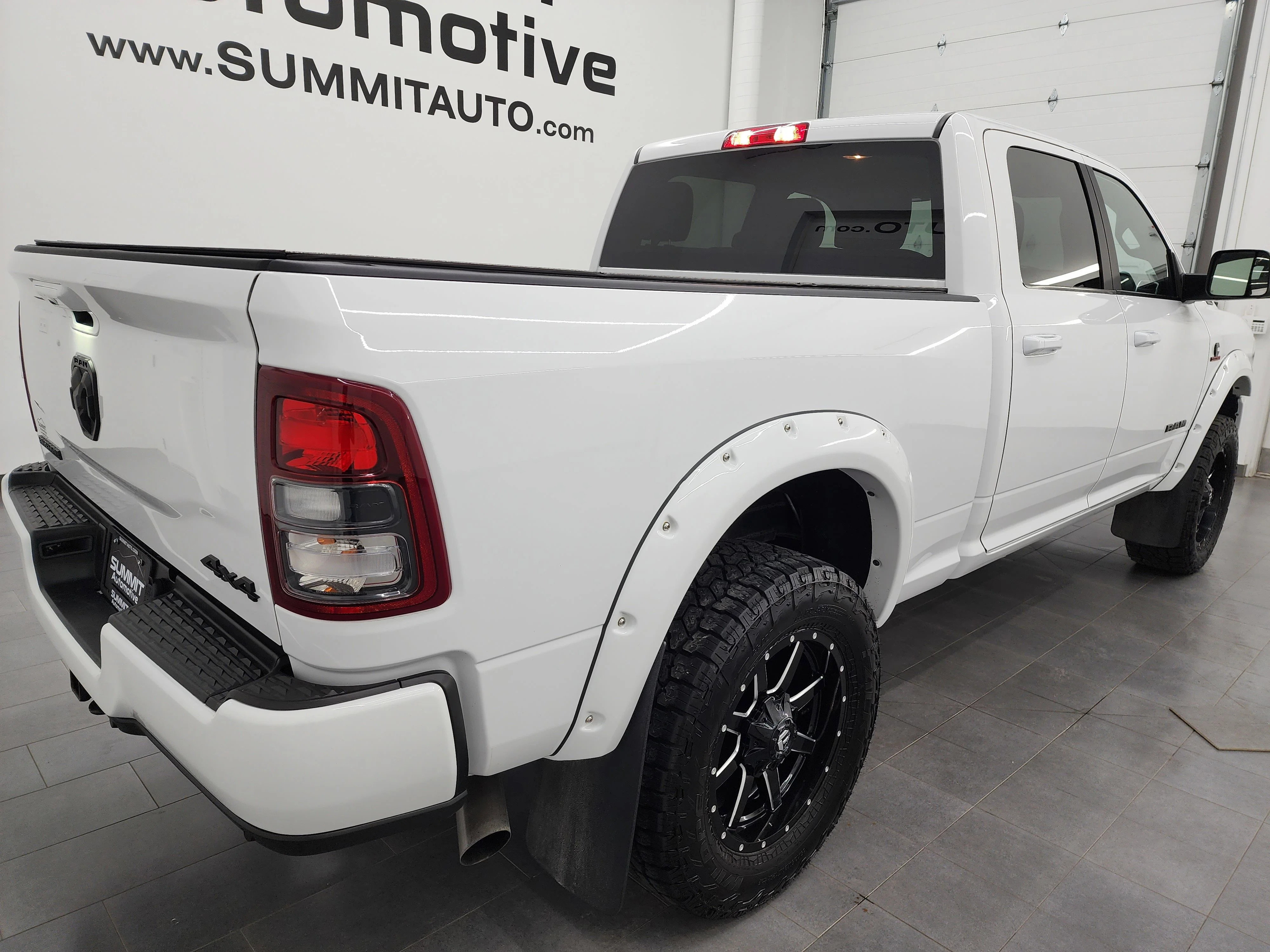 Used 2022 Bright White Clearcoat Ram Big Horn image 4
