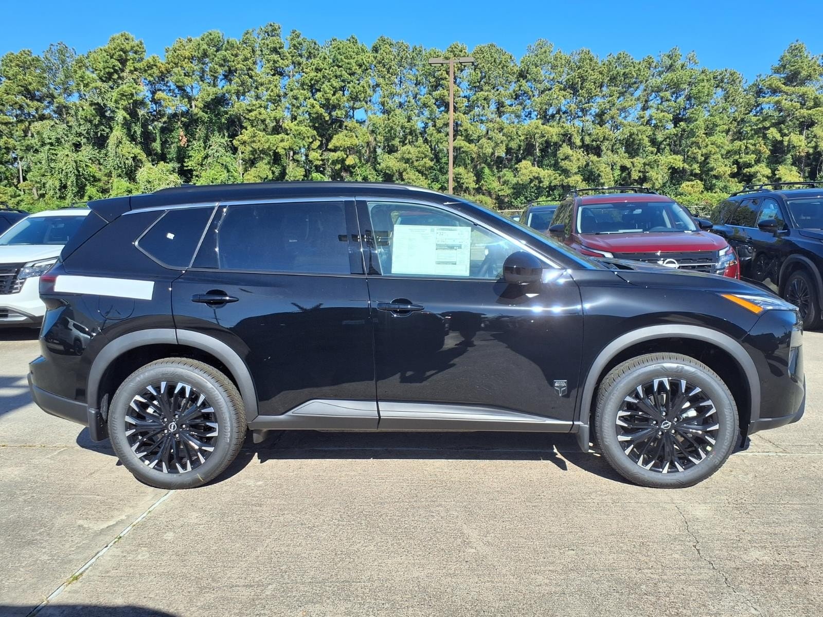 2026 Nissan Rogue photo 9 of 26