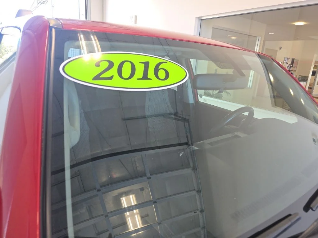 Used 2016 Barcelona Red Metallic Toyota SR5 image 24