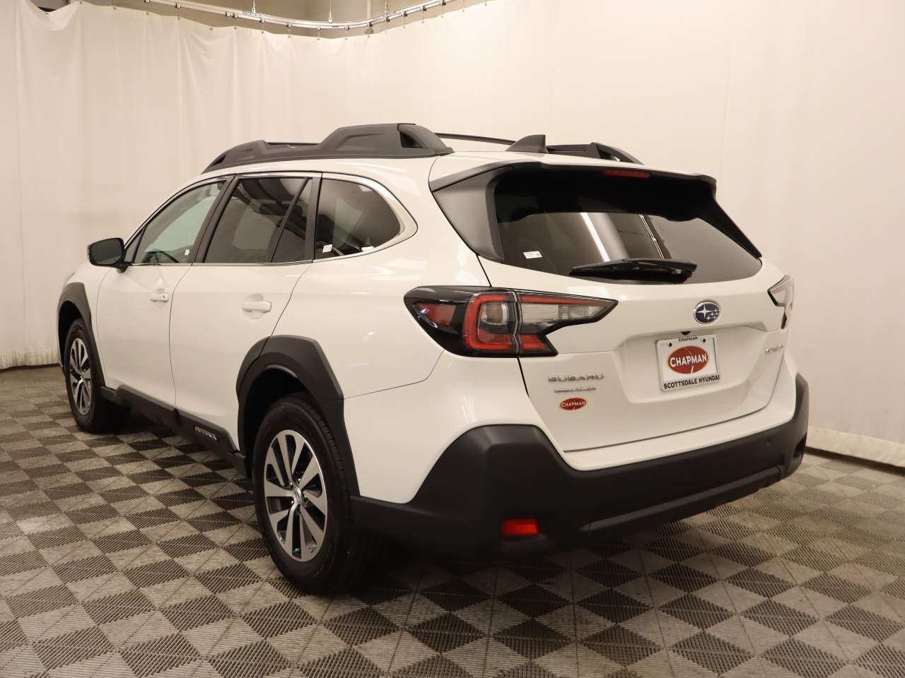 Used 2023 Crystal White Pearl Subaru Premium image 3