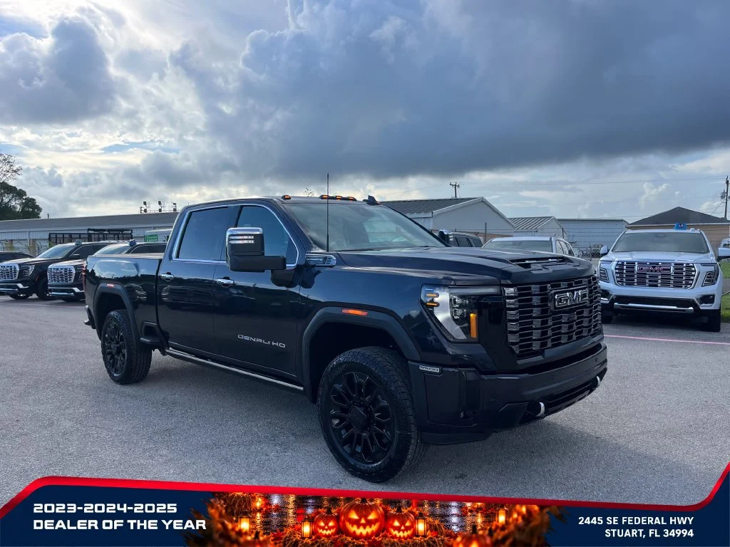 New 2026 Titanium Rush Metallic GMC Denali Ultimate image 2