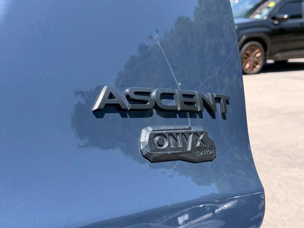 Used 2024 Blue Subaru Onyx Edition image 28