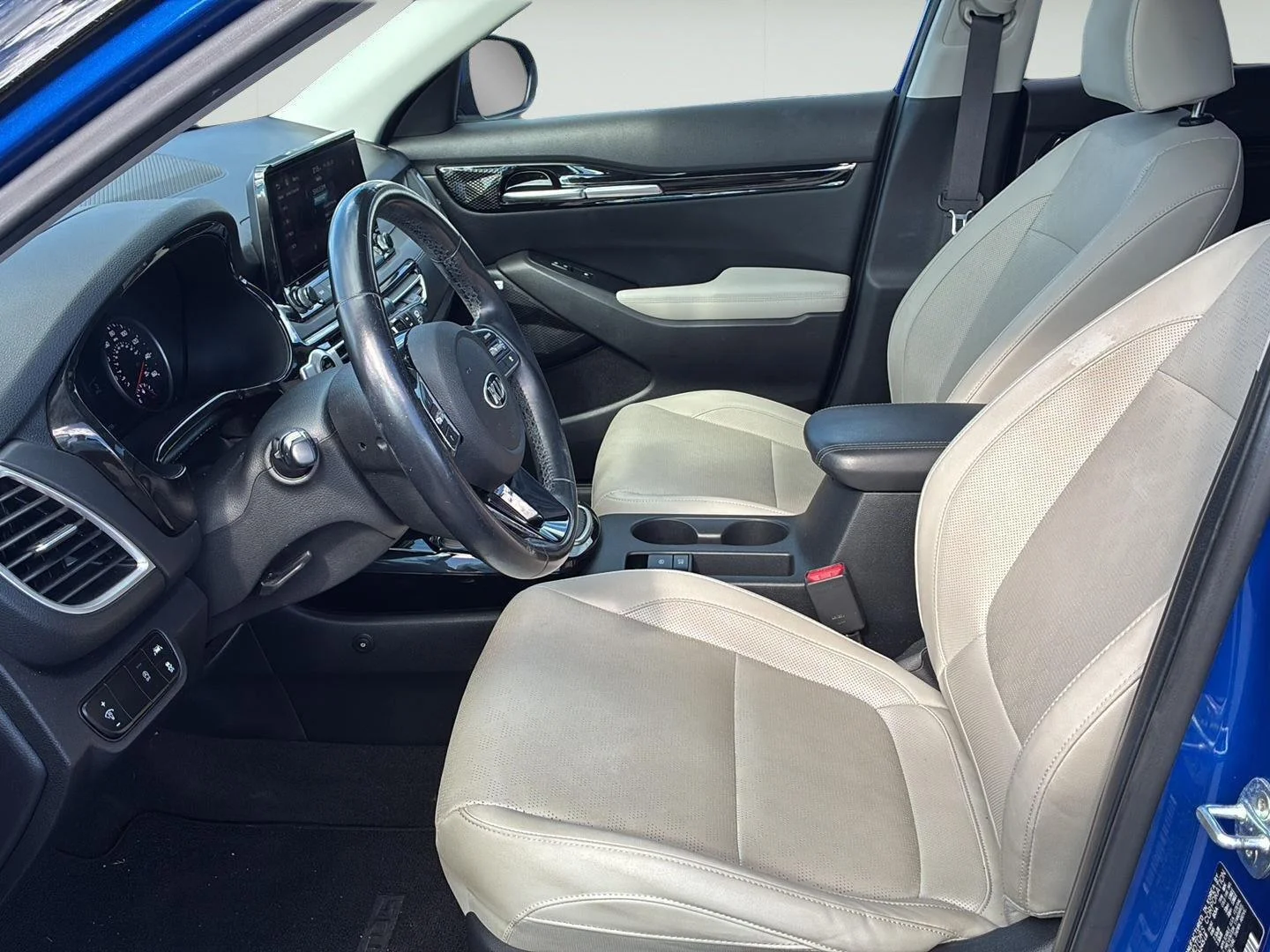 Used 2021 Neptune Blue Kia SX Turbo image 11