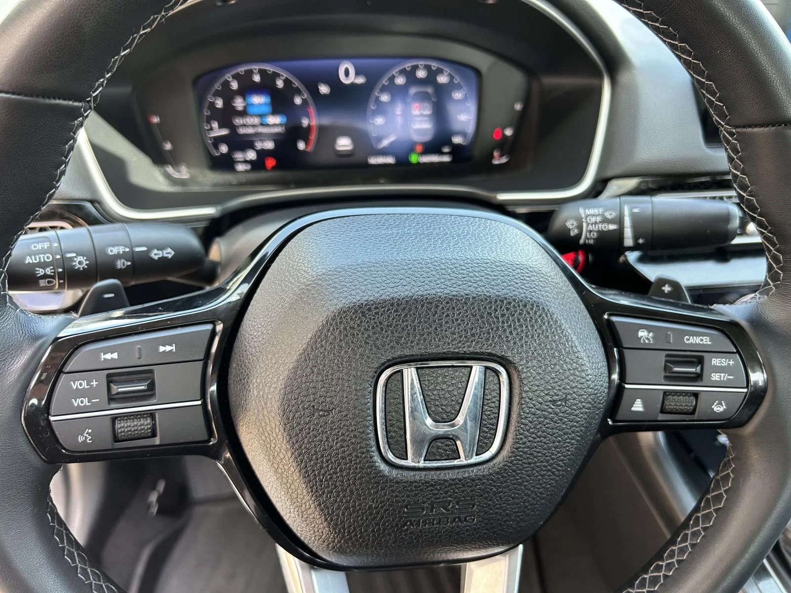 Used 2024 White Honda Touring CVT image 14