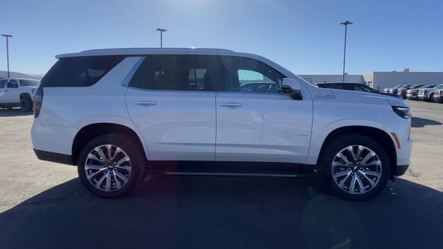 Certified Used 2025 Iridescent Pearl Tricoat Chevrolet High Country image 9