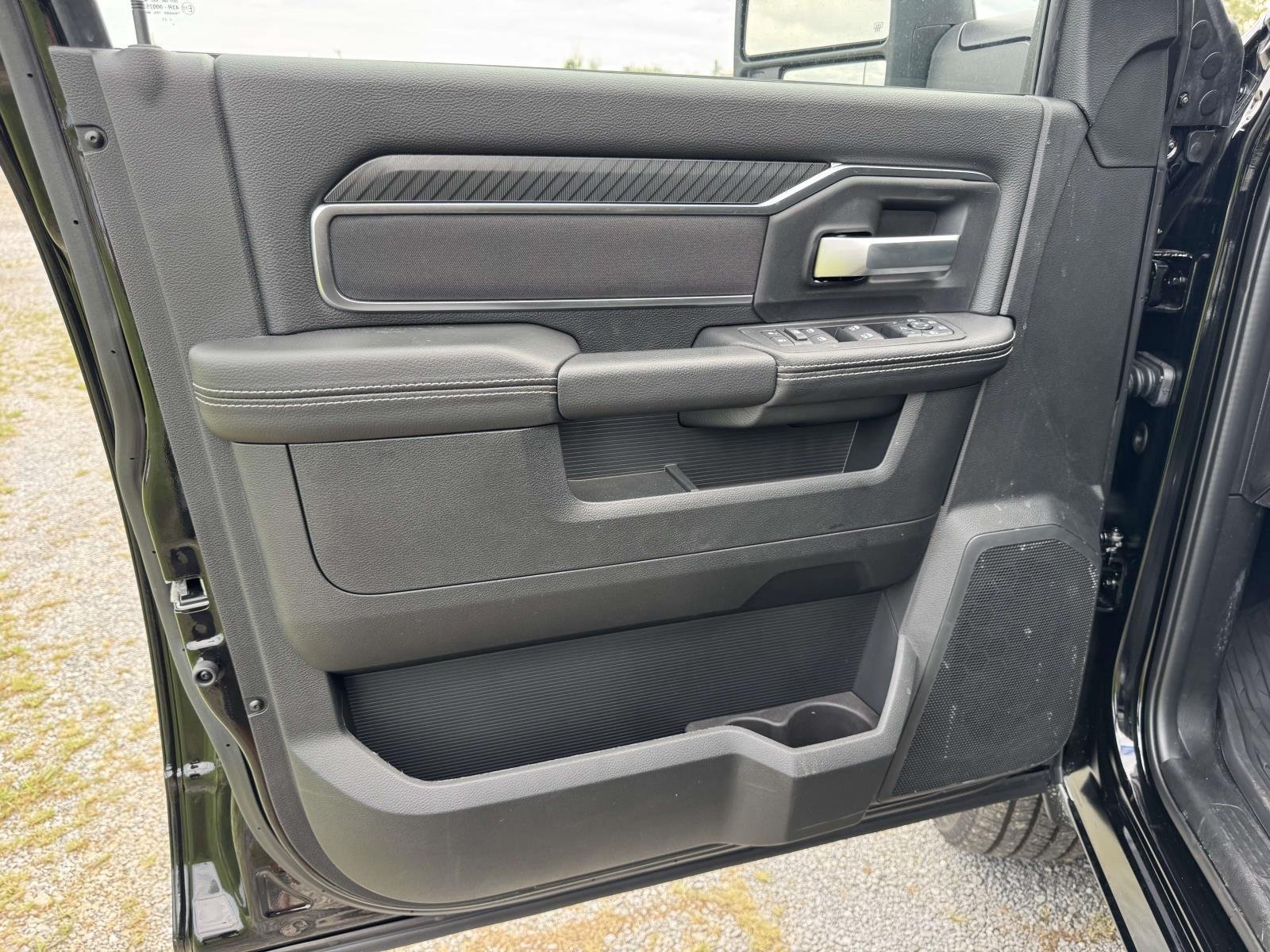 2025 RAM 2500 Big Horn - Photo 17