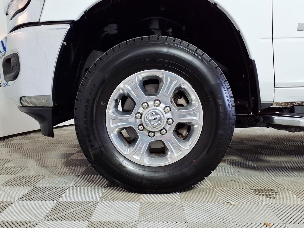 Used 2024 White Ram Big Horn image 8