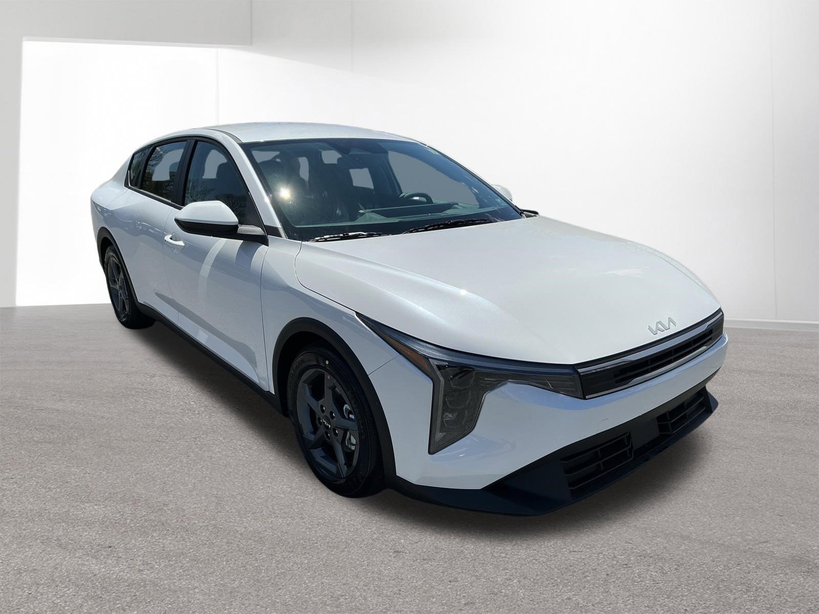 2026 Kia K4 LXS AT's photo