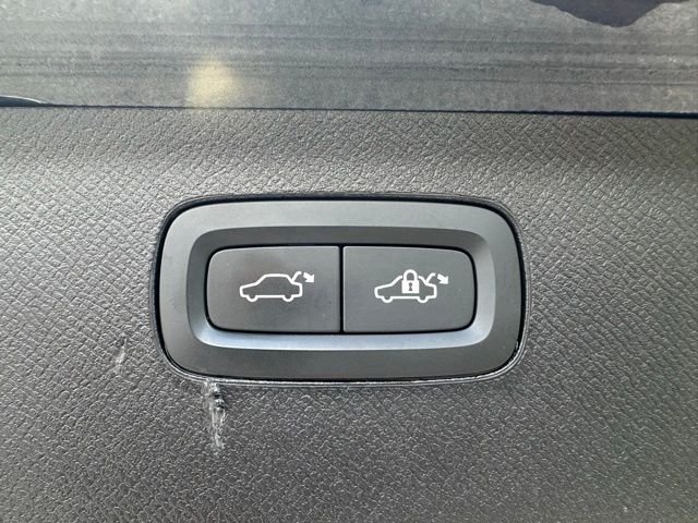 Used 2022 Gray Volvo T6 Inscription image 44