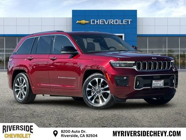 2023 Jeep Grand Cherokee Overland 4x4's photo
