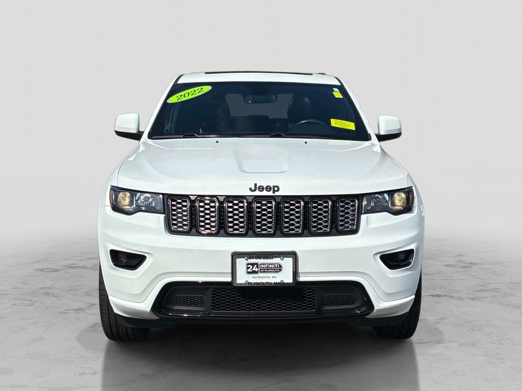 Used 2022 White Jeep Laredo X image 2