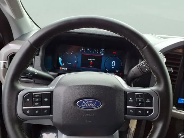 Used 2025  Ford XLT image 8