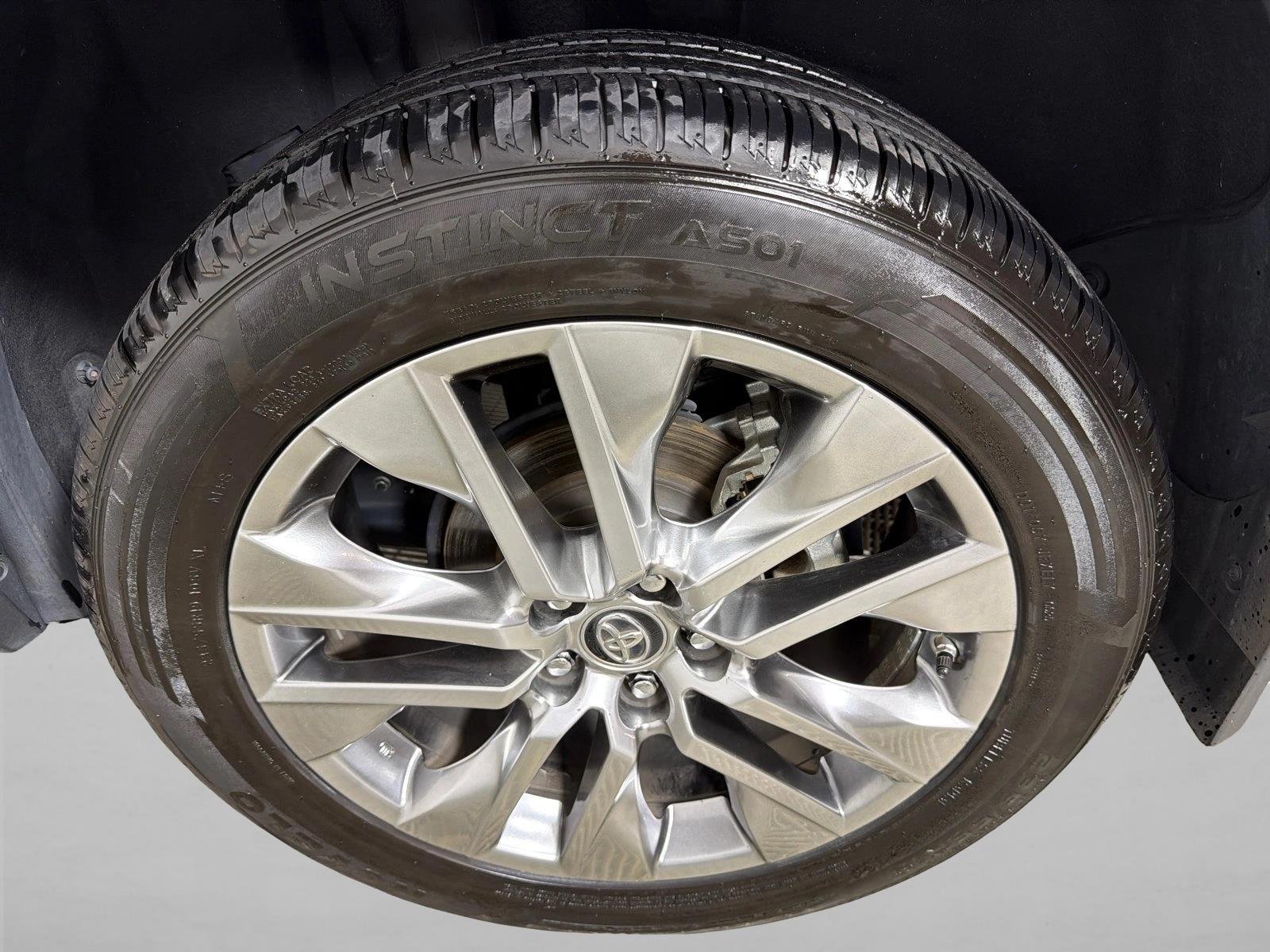 Used 2024 Ice Cap Toyota LE image 19